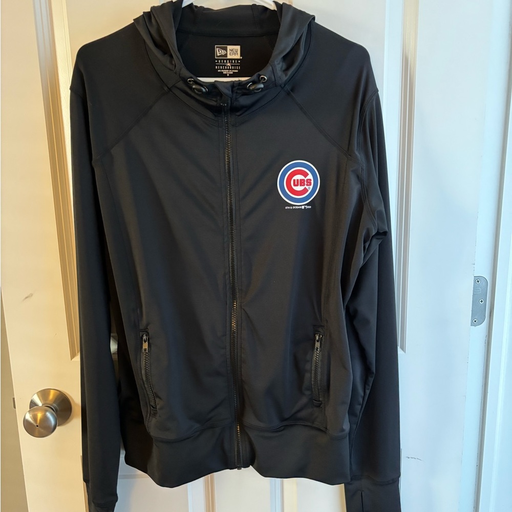 Cubs New Era Hoodie, Size Med, Black